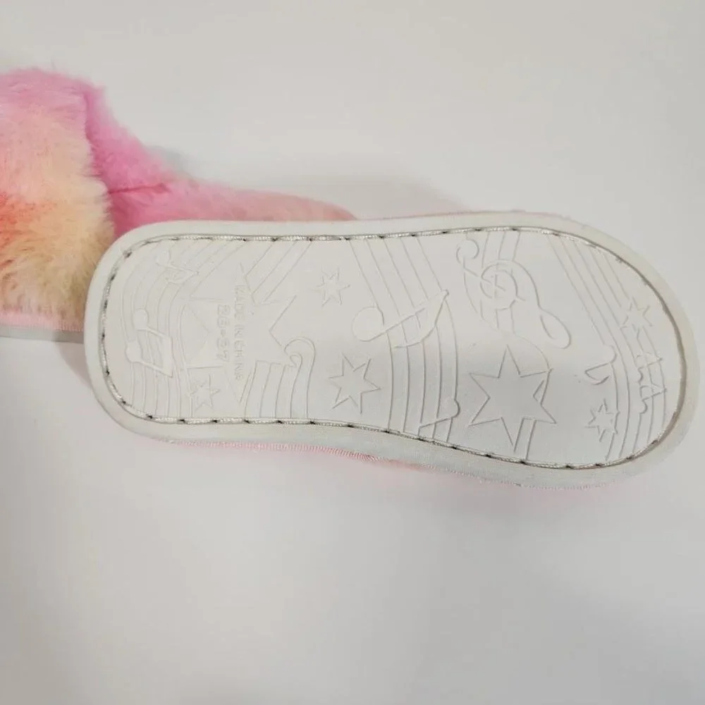 TechCity girls Fuzzy House Slippers in‎ Rainbow Faux Fur - Size 11.5